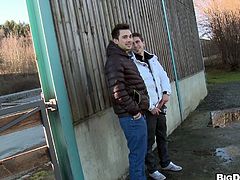 Check out these two twinks! They feel horny and want to have some outdoor action, in public! Without, shameless the guys start getting dirty right there behind that wall. One of them happily kneels for his buddy, opens his mouth and begins to suck cock. His lips slide on that big piece of meat and he craves for cum