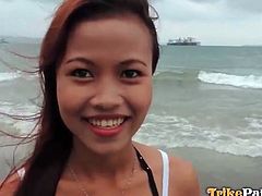 Asian beauty from the beach blows him