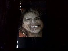 Tribute MONSTER facial Eva Mendes