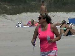 hotty with nice bouncing jogging tits in slow motion