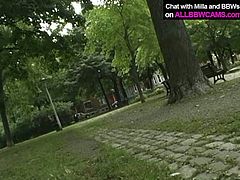 Brunette bitch is dreams of loosing weight and getting slim sexy body. So she does some exercises on a loan in the park. She also jogs for a bit. When she gets back home she burns calories by intensive masturbation.