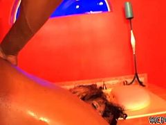 Raven vixen gets her oily booty pounded