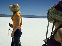 hotties in the middle of nowhere @ season 2, ep. 1