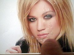 Tribute - Kelly Clarkson