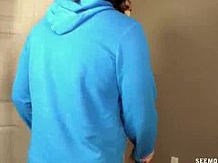 Come and see how the vicious blonde mature blonde Nikki Sixxx sucks young dude with her nasty mouth while assuming some very interesting poses in this free porn video.