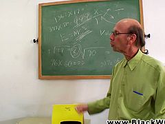 Cindy is a naughty girl from school, she doesn't want to study, she attends classes just to mess with her classmate, first he kind of ignores her, but then they start to play and end up fucking very hard on the profesor's desk