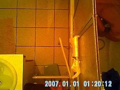 Hidden cam - Milf soaping