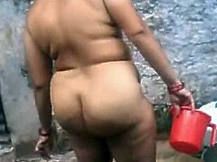 Big ass Desi aunty