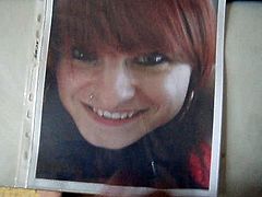 tributo para la amiga de morelore la srita pelirroja