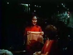 Bisexual lady Gloria Leonard picks up a girl in a pub