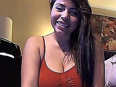 colombian cam model with big guns rides machine and dildo 21072013_