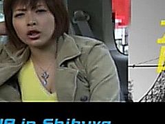 Publicsex oriental dildofucked while sitting in the window of a car