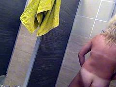 Blonde MILF caught on hidden cam taking shower