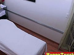 Real nuru masseuse rides customers dong and gives him a happy ending