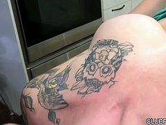 Tattooed harlots Nikki Hearts and Rozen Debowe suck each others nipples