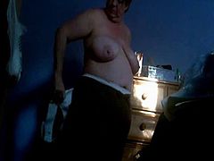 Hidden cam in the bedroom Mom! Amateur!