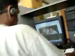 Bigcockflasher - BRAVE WANK IN CYBER CAFE