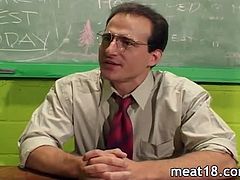 Super sexy teen seduces her teacher and asks for a good fuck in the classroom