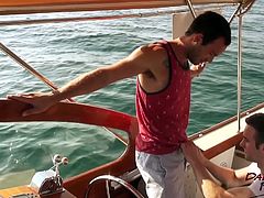 Wank This brings you a hell of a free porn video where you can see how Maxx Fitch barebacks Andrew Collins in a boat while assuming very naughty positions.