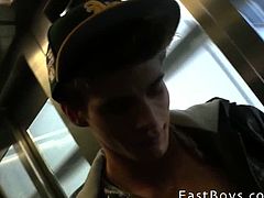 East Boys brings you a hell of a free porn video where you can see how this naughty twink enjoys a handjob and provokes while assuming very interesting positions.