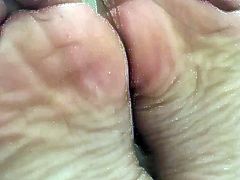 sheer nylon toes