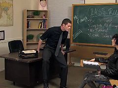 Homo Emo brings you a hell of a free porn video where you can see how two twinks fuck hard on the teacher's desk while assuming very interesting positions.