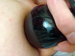 The twitching hole