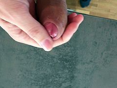 Cumming hard on the Kitchentabel