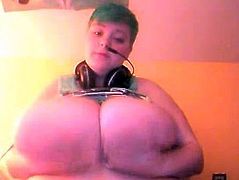 Extreme big webcam boobs - Bigger