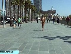 Victoria Sweet shows her sexy naked body on public streets