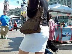 UNDER THE SKIRT UPSKIRTS 62