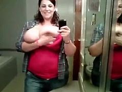 fat titty craigslist chick in the bathroom
