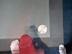 Abspritzen auf den Tisch