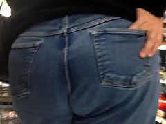 Bbw in jeans posing for me
