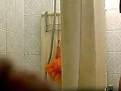 http://img2.xxxcdn.net/03/8u/gf_hidden_shower.jpg