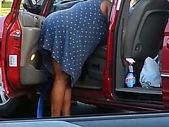 upskirt granny with fat ass