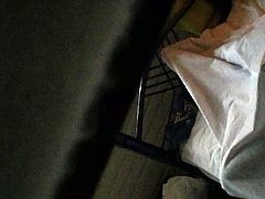 Tremenda ereccion en hostel p1