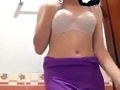 Horny Silly Selfie Teens video (381)