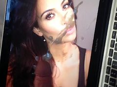 Kim Kardashian Selfie Cum Tribute