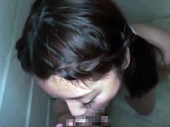 Quick Japanese blowjob from a sweetheart in pigtails