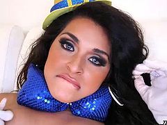 teen Tgirl with sexy body
