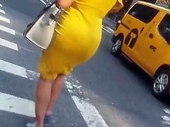 Yellow Bubble Butt Tight Dress.mp4