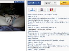 Beautiful french girl puts 4 fingers in her pussy on cam