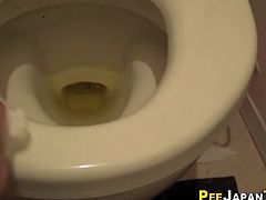 Japanese amateur pees