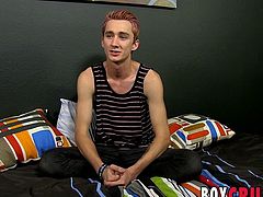 Gorgeous twink Jay pleasures himself after interview