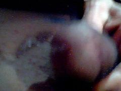 CARESSE ET EJACULATION SOUS UN COLLANT