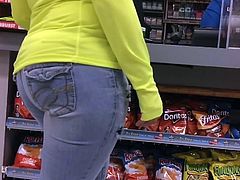 Black Juicy Ass in Jeans