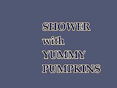 SHOWER WITH YUMMY PUMPKINS