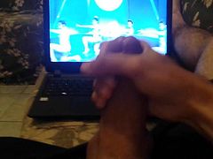 Cumming for Ariana Grande's Focus music video