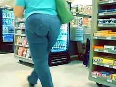 Plump mature booty jeans
